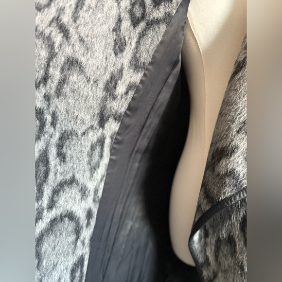 DVF Gray Leopard Wool Blend Coat Leather Trim Size - S - Picture 6 of 14